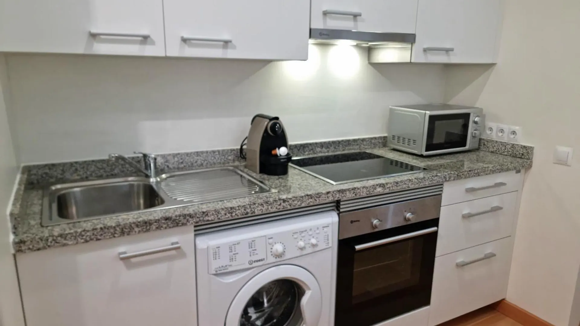 Apartman Rosa 2 Bedrooms In City Center Málaga