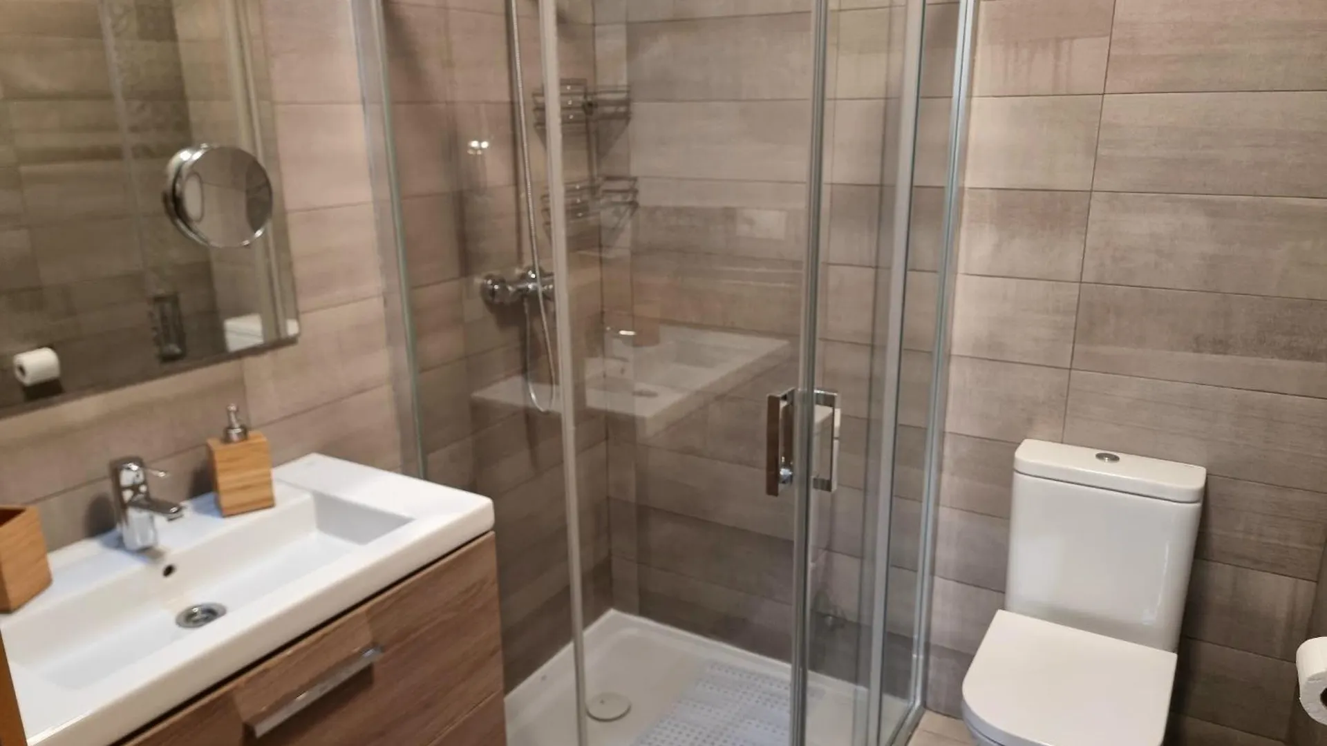 Apartman Rosa 2 Bedrooms In City Center Málaga