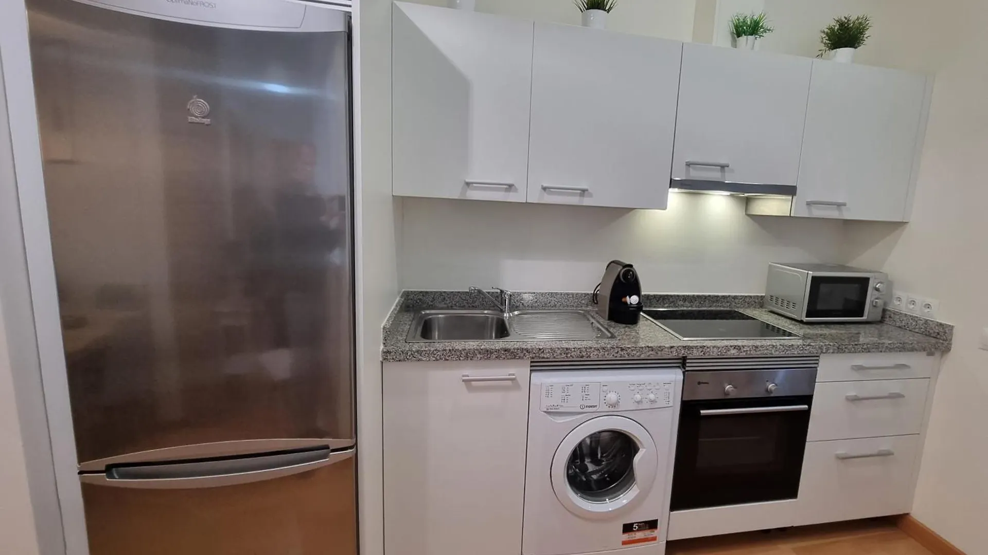 Rosa 2 Bedrooms In City Center Málaga Spanyolország