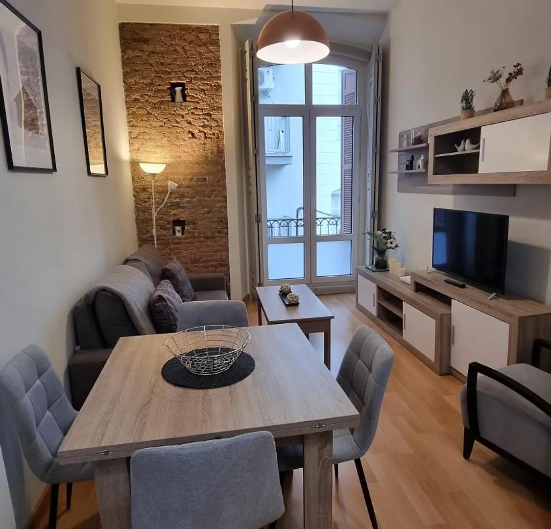 Rosa 2 Bedrooms In City Center Málaga